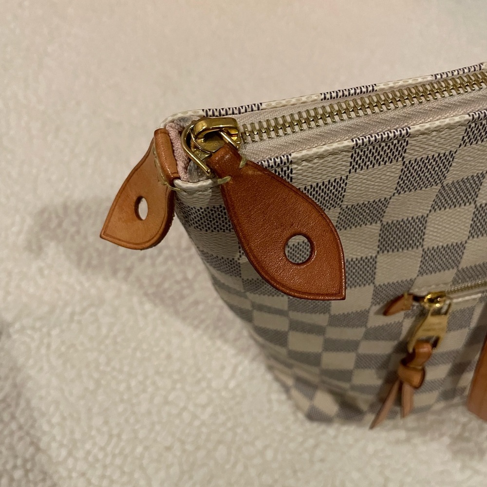 Louis Vuitton Iena MM in Damier Azur - Picture 12 of 15